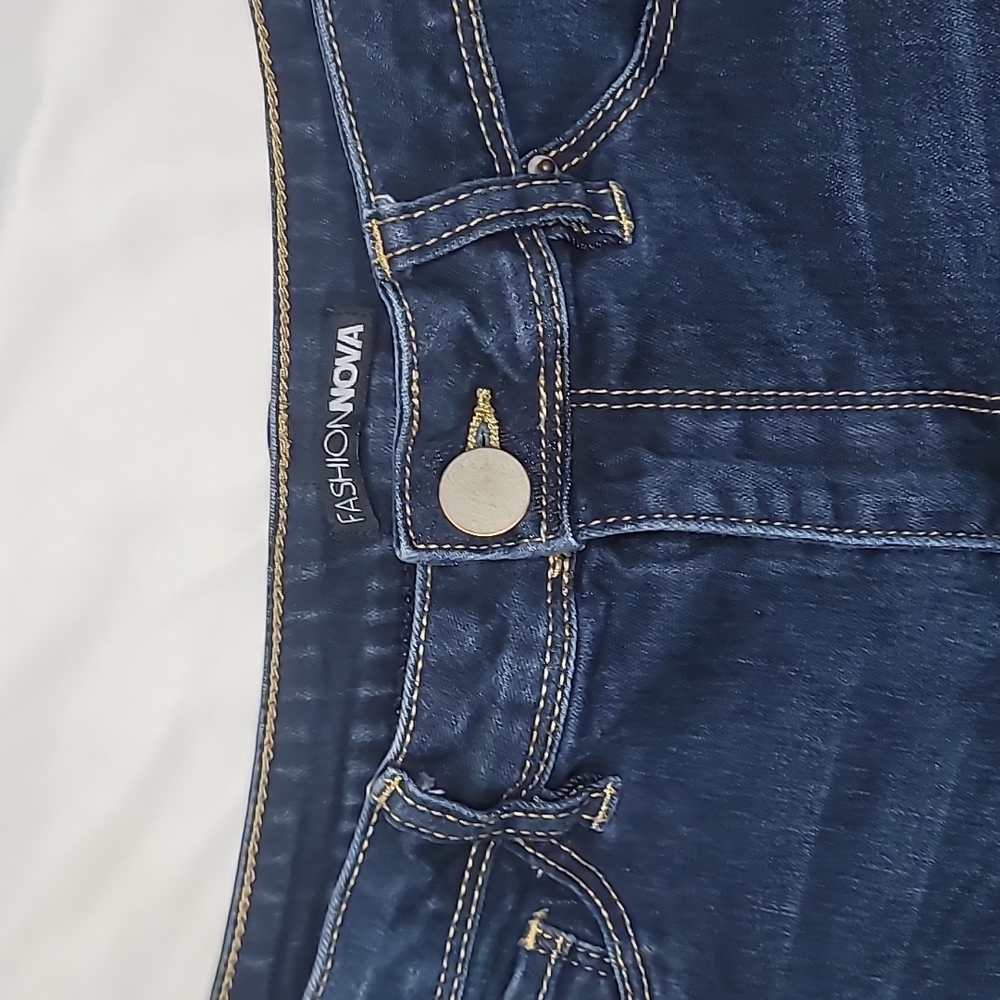 Blue Jean Short - Picture 2 of 3